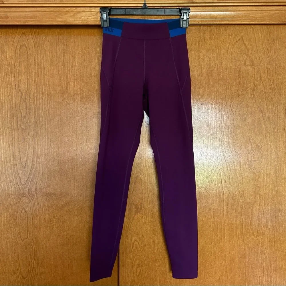 LNDR Spar Super Sculpting Leggings in Blackberry Size XS - Picture 3 of 10